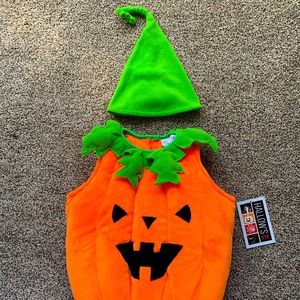 Toddler 18M girl boy Halloween costume pumpkin jack o’lantern NWT